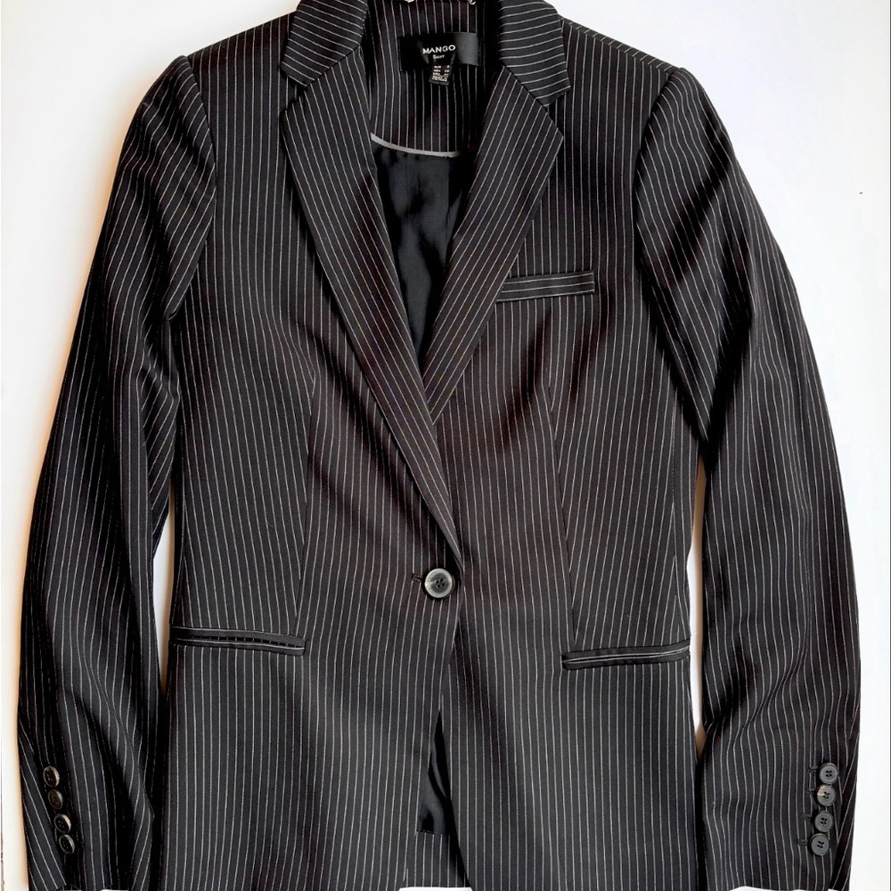 MANGO MNG Women’s Pinstripe Black Blazer Suit Jacket Medium